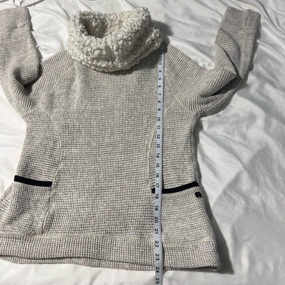 Superdry Cozy Cream Sweater with Sherpa Collar Size Medium. - Picture 12 of 16